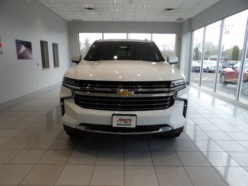 Used 2021 Chevrolet Tahoe LT w/ LT Signature Package AWD/4WD image 2
