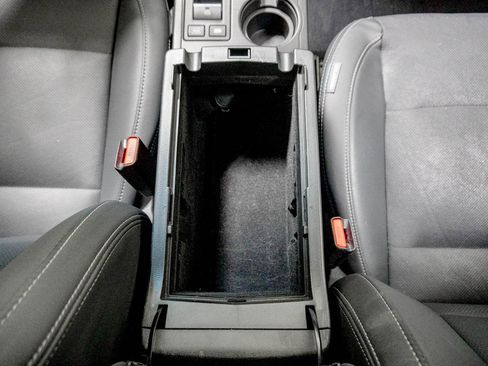 Used 2016 Subaru Outback 2.5i Limited image 32