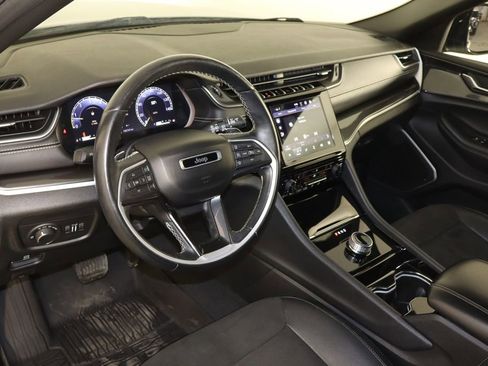 Used 2021 Jeep Grand Cherokee L Laredo AWD/4WD image 28