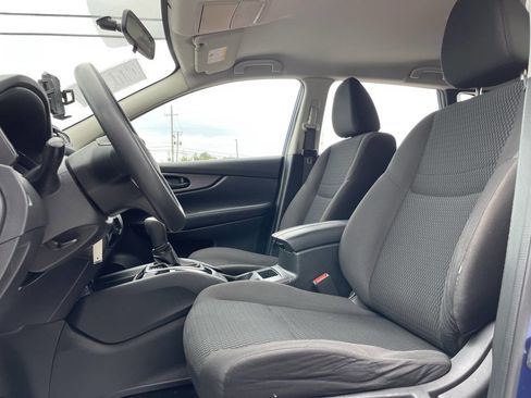 Used 2017 Nissan Rogue Sport S w/ S Appearance Package FWD image 9