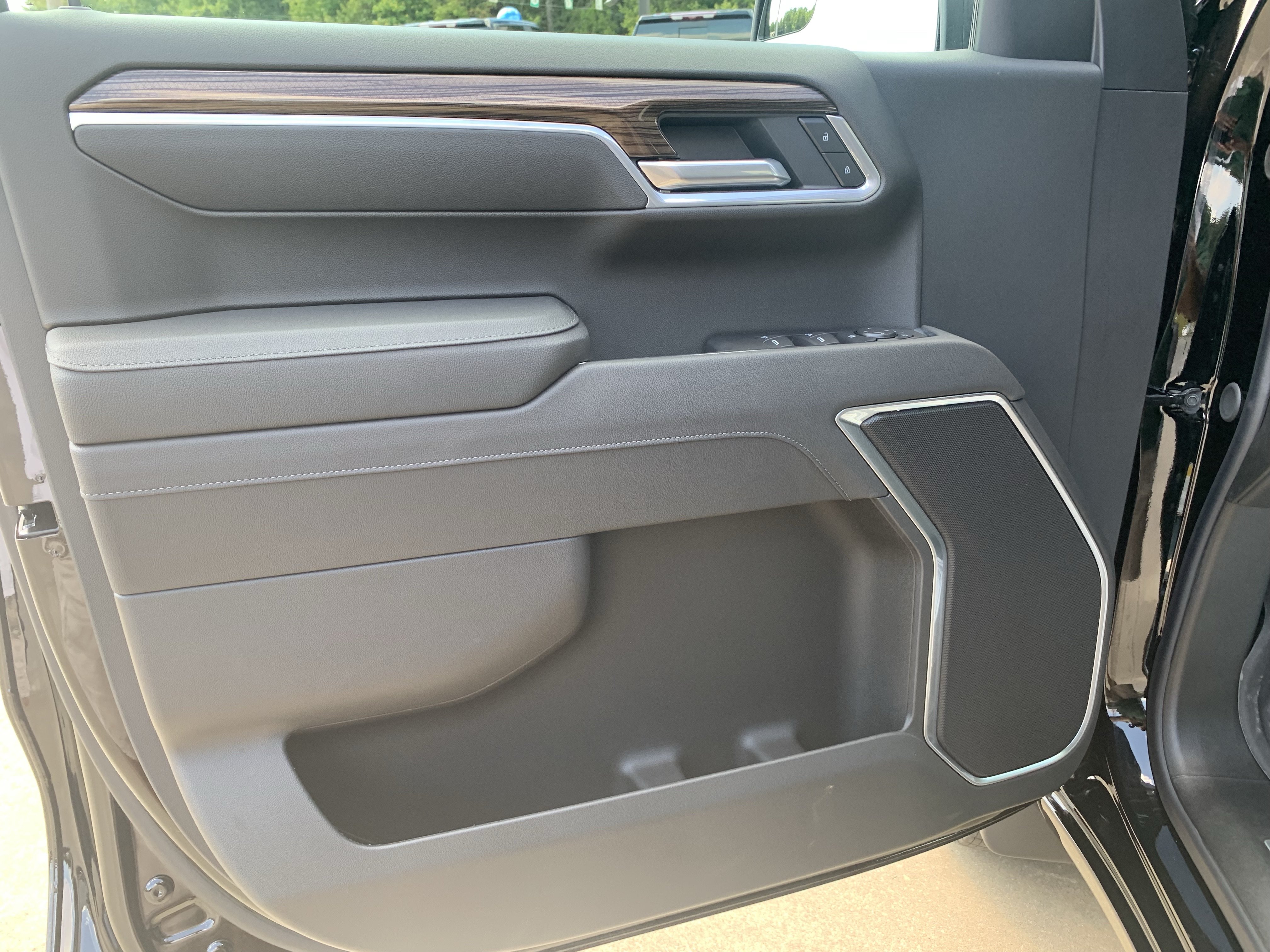New 2026 Chevrolet Silverado 1500 RST AWD/4WD image 7