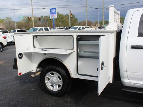 Used 2024 RAM 2500 Tradesman w/ Protection Group AWD/4WD image 17