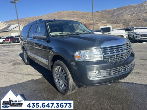 Used 2011 Lincoln Navigator L 4WD image 1