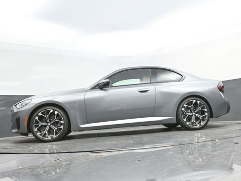 New 2025 BMW 230i Coupe w/ Premium Package image 31