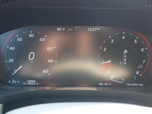 Used 2020 Volvo XC60 T5 Momentum image 17