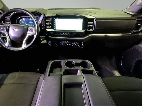 Used 2025 Chevrolet Silverado 2500 LT AWD/4WD image 9