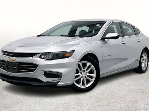 Used 2018 Chevrolet Malibu LT w/ Leather Package image 14