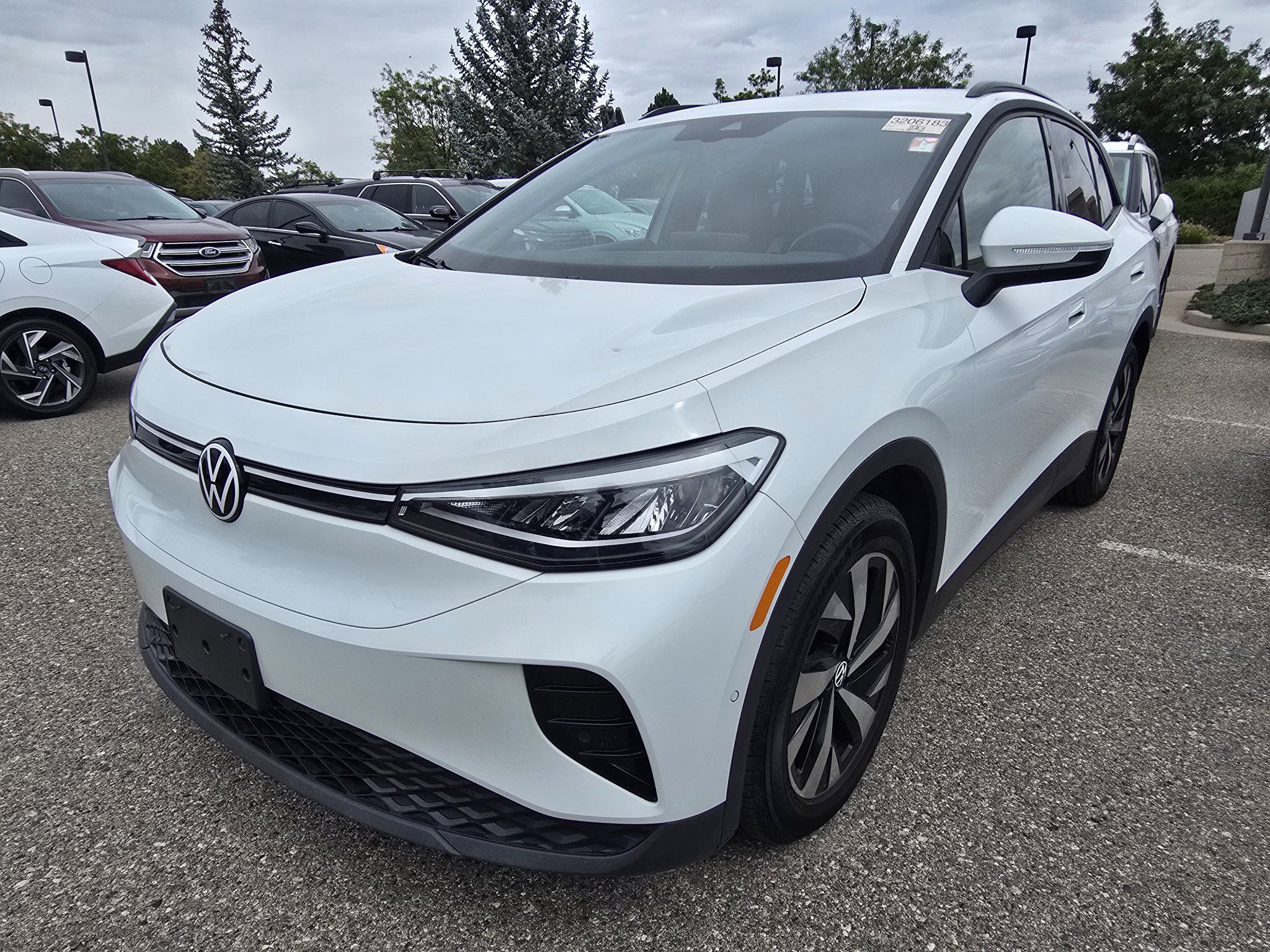 Used 2024 Volkswagen ID.4 2WD image 12