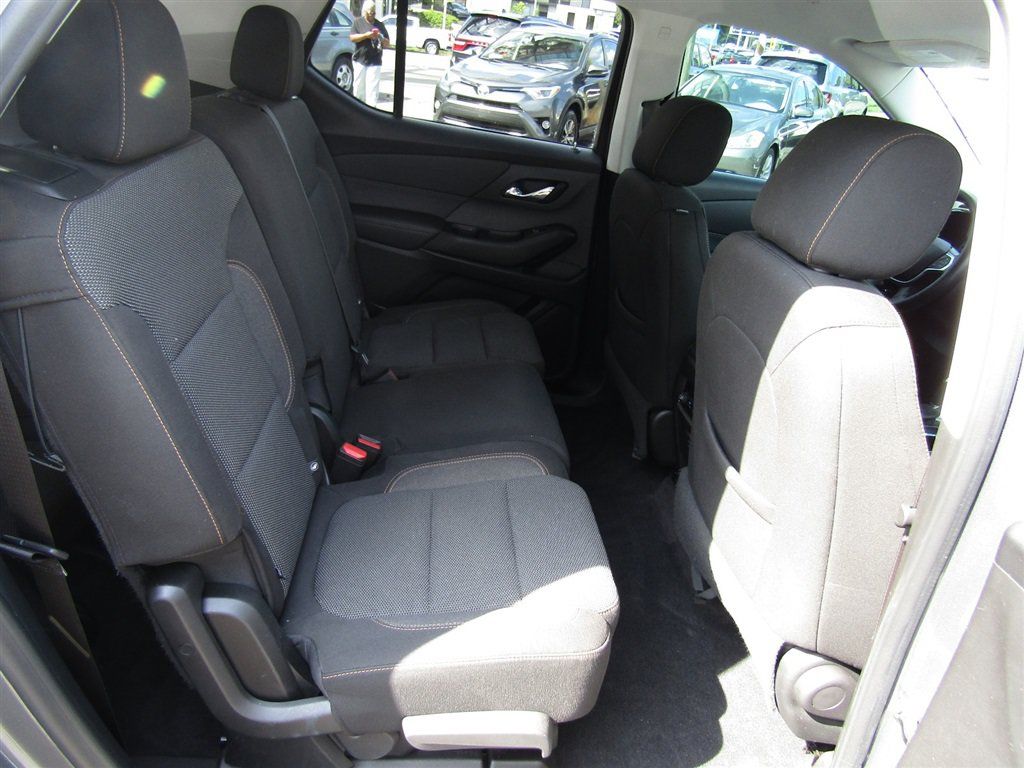 Used 2020 Chevrolet Traverse LS w/ LPO, Blackout Package FWD image 20