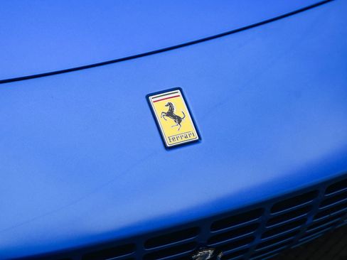 Used 2025 Ferrari Roma Spider image 29