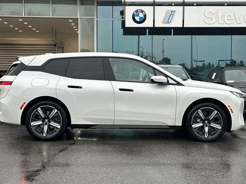 Used 2026 BMW iX xDrive45 AWD/4WD image 8