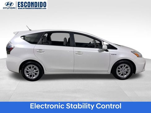 Used 2014 Toyota Prius V Two image 7