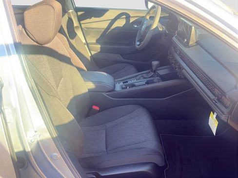 Used 2025 Honda Accord LX image 18