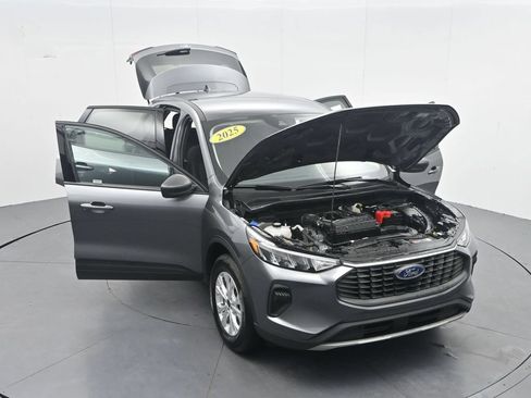 Used 2025 Ford Escape Active AWD/4WD image 45