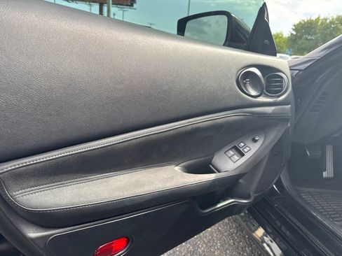 Used 2024 Nissan Z Performance w/ Floor Mat Package RWD image 17