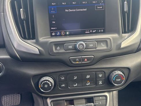 Used 2024 GMC Terrain SLE image 21