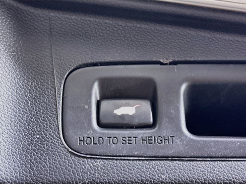 Used 2019 Honda CR-V Touring image 29