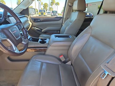 Used 2016 GMC Yukon SLT image 16