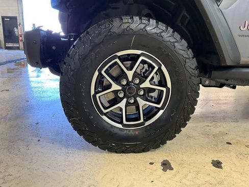 New 2026 Jeep Wrangler Rubicon w/ Steel Bumper Group image 17