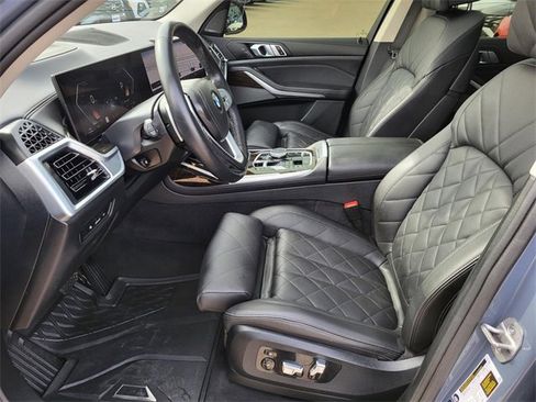 Used 2024 BMW X7 xDrive40i image 24