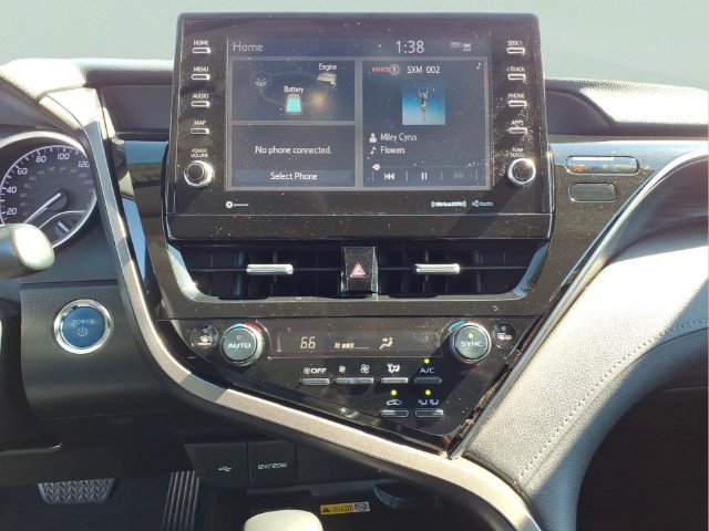 Used 2022 Toyota Camry XLE FWD image 18