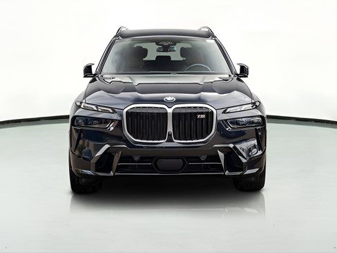 Used 2023 BMW X7 M60i image 4