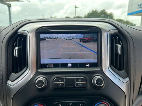 Used 2020 Chevrolet Silverado 1500 LT w/ Texas Edition AWD/4WD image 24