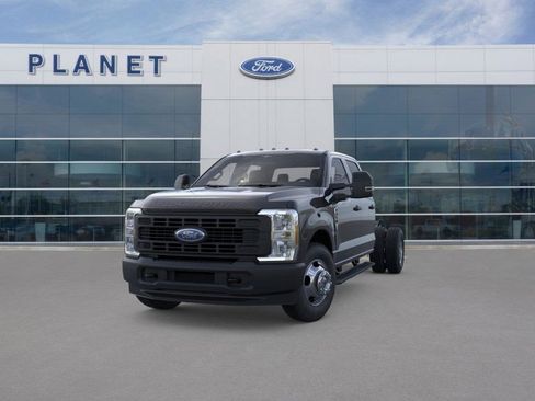 New 2026 Ford F350 XL image 2