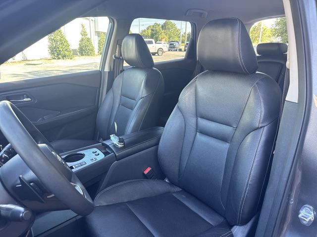 Used 2023 Nissan Rogue SV FWD image 14