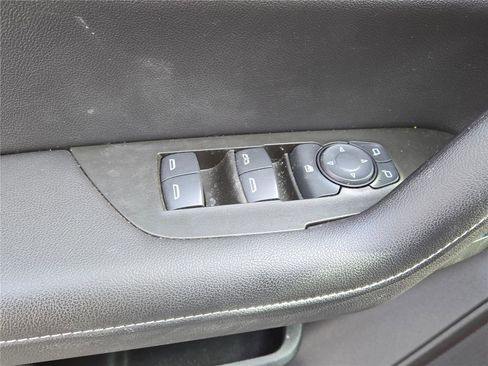 Used 2023 Chevrolet Blazer LT image 21