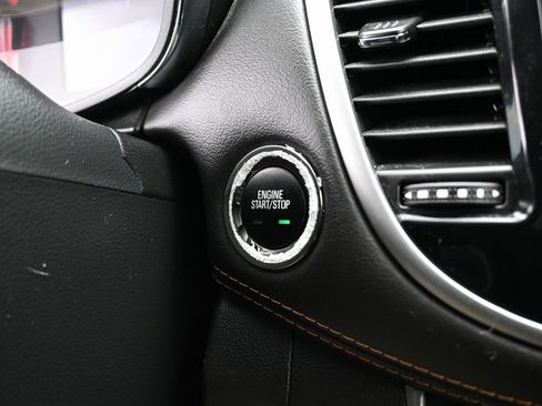 Used 2019 Chevrolet Trax LT w/ LT Convenience Package image 21