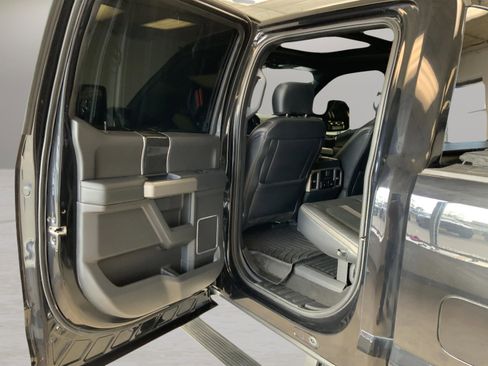 Used 2022 Ford F350 Platinum AWD/4WD image 19