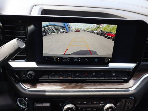 Used 2023 Chevrolet Silverado 1500 LT AWD/4WD image 10