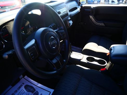 Used 2012 Jeep Wrangler Sport AWD/4WD image 12