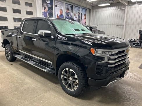 Used 2024 Chevrolet Silverado 1500 High Country w/ Technology Package image 4