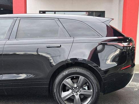 Used 2021 Land Rover Range Rover Velar R-Dynamic S image 6