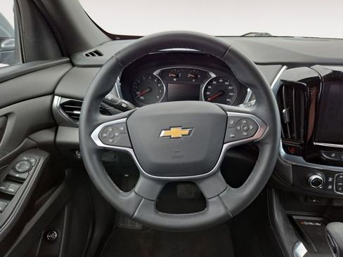 Used 2023 Chevrolet Traverse LT AWD/4WD image 27