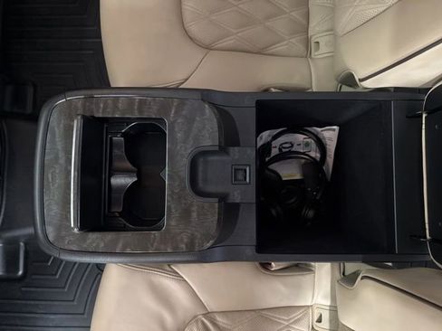 Used 2023 Nissan Armada Platinum w/ Captain's Chairs Package AWD/4WD image 47