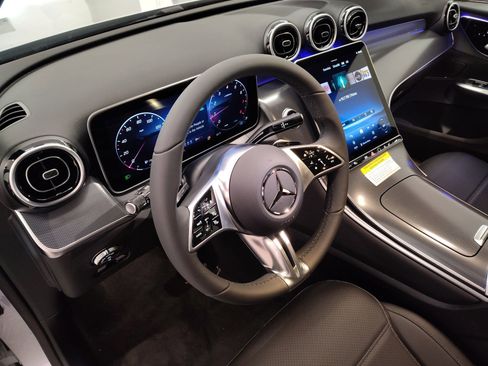 New 2026 Mercedes-Benz GLC 300 GLC 300 image 4