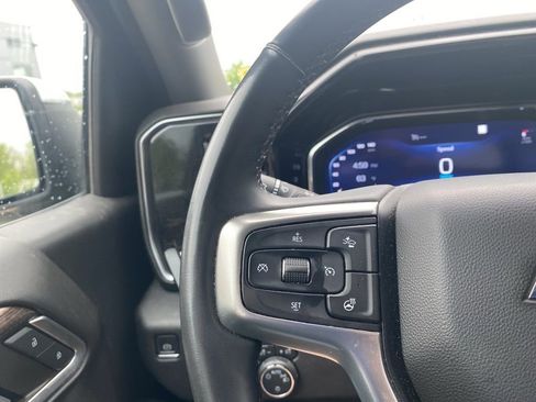 Used 2023 Chevrolet Silverado 1500 LT AWD/4WD image 10