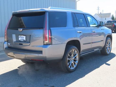 Used 2020 Cadillac Escalade Premium Luxury w/ Escalade Sport Edition AWD/4WD image 3