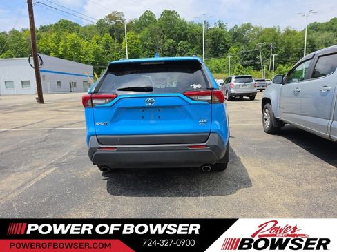 Used 2019 Toyota RAV4 XLE AWD/4WD image 5