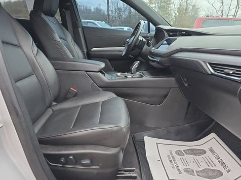 Used 2019 Cadillac XT4 Premium Luxury w/ Cold Weather Package image 18