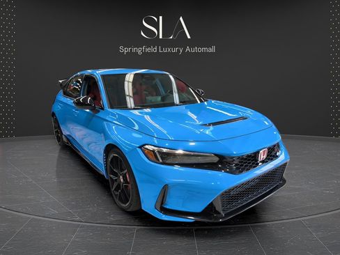 Used 2025 Honda Civic Type R image 1