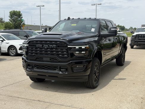 New 2026 RAM 3500 Limited AWD/4WD image 15