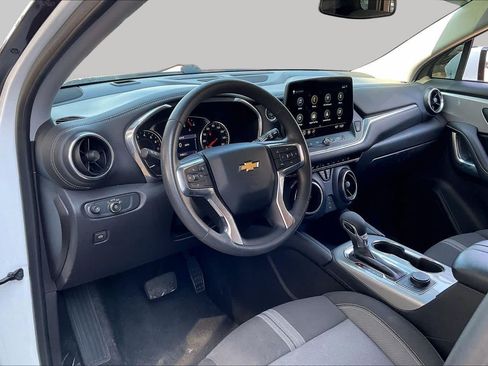 Used 2023 Chevrolet Blazer LT FWD image 17