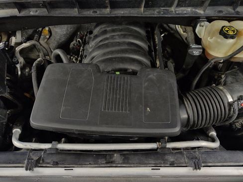 Used 2019 GMC Sierra 1500 SLT AWD/4WD image 30