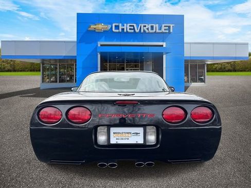 Used 2004 Chevrolet Corvette Coupe w/ Preferred Equipment Group image 5
