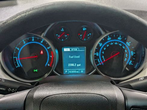 Used 2014 Chevrolet Cruze LS FWD image 14
