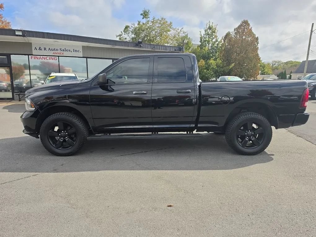 Used 2015 RAM 1500 Express w/ Black Ram 1500 Express Group AWD/4WD image 4